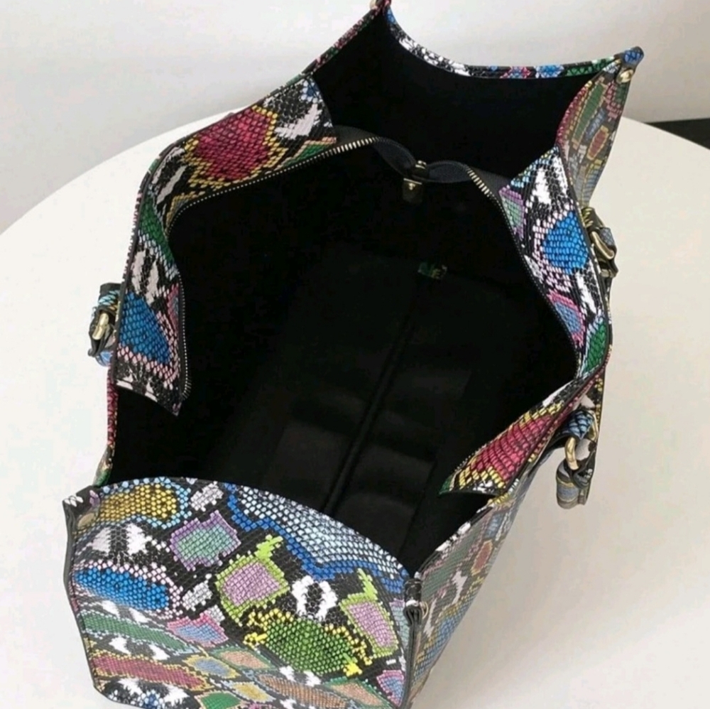 NEW‼️4 ITEMS-Multicolor snake print bundle w/belt, shoes, tote and crossbody. - Picture 9 of 10